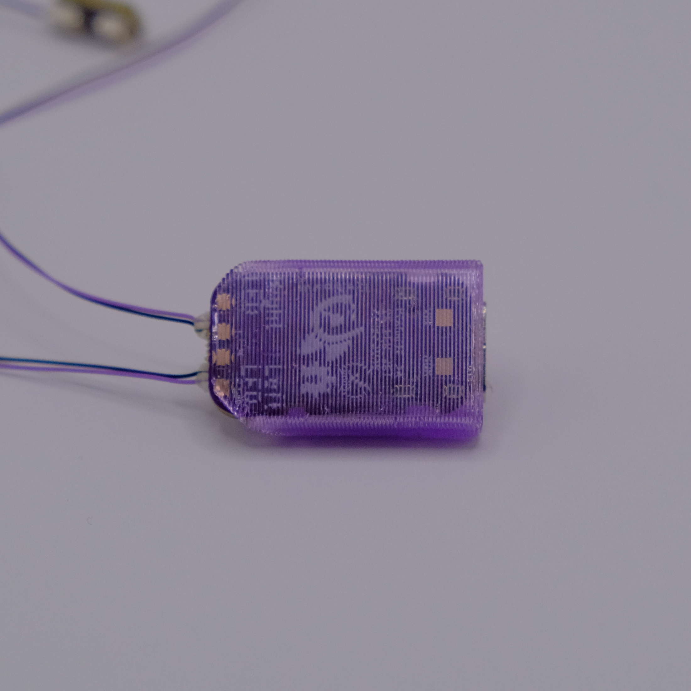 Closed V5 mainboard housing with both LED cables exiting without being pinched