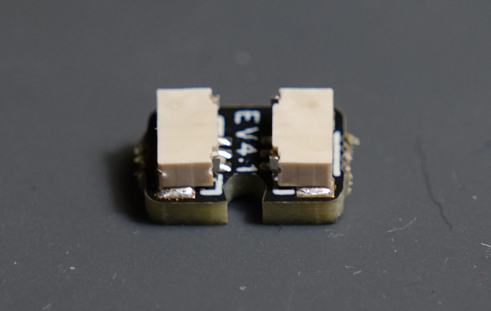 V4 E (end) IR LED board, connector side